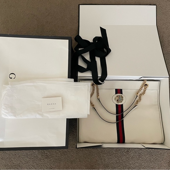 Authentic Gucci Rajah tote Large - Picture 2 of 12